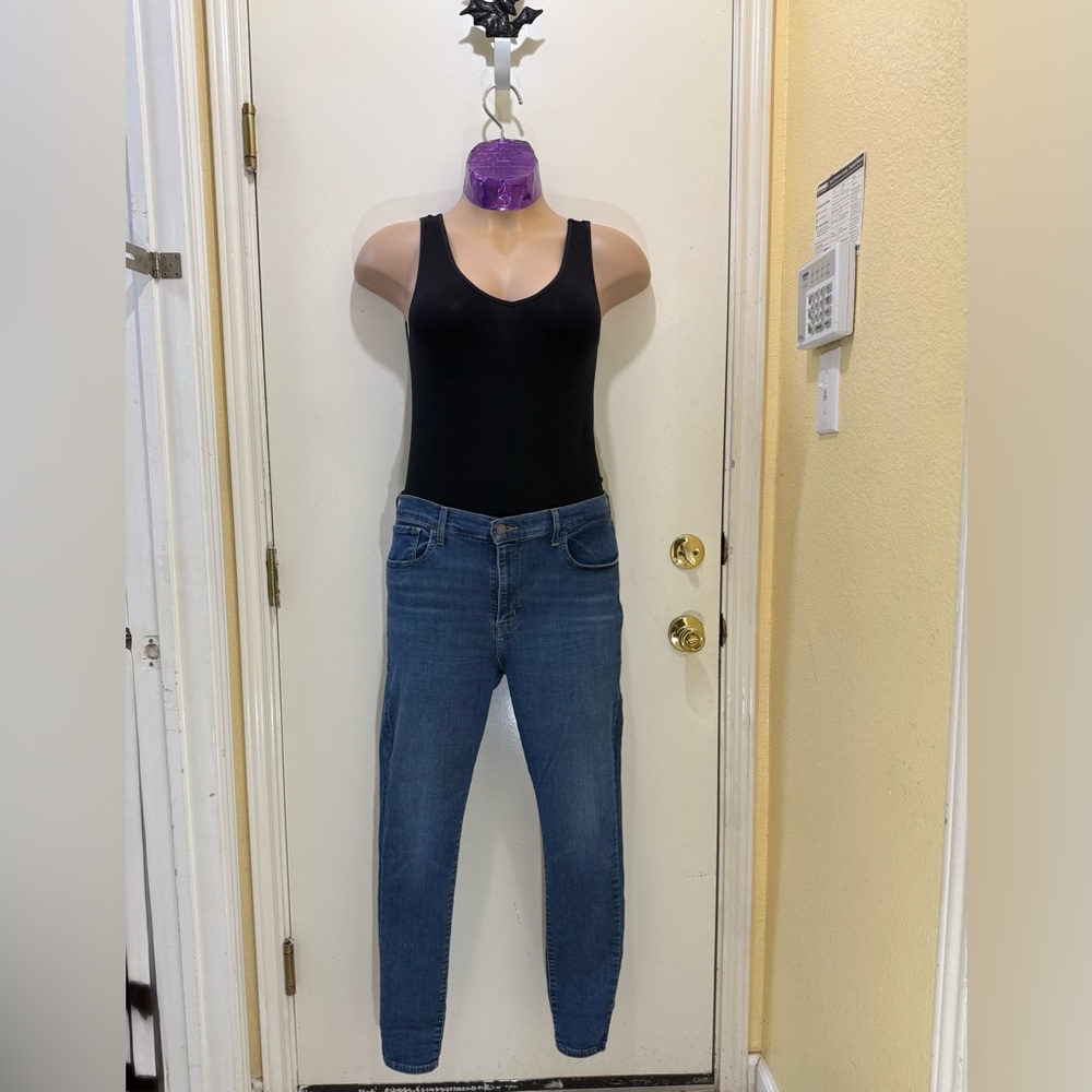 Levi's 720 High Rise Super Skinny Jeans W33 L30